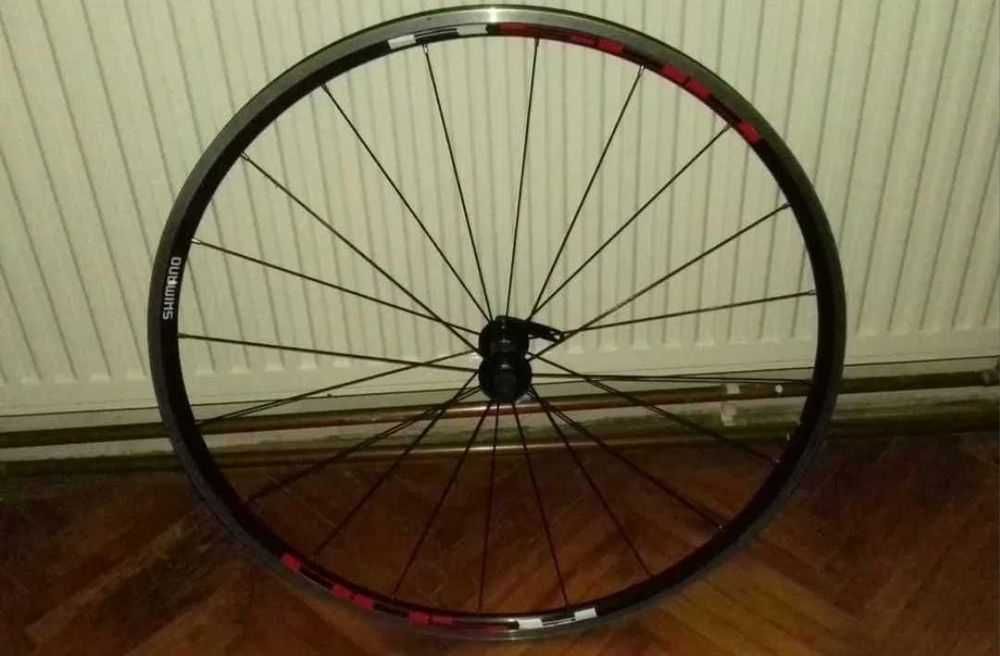 Shimano R500 - roți cursieră