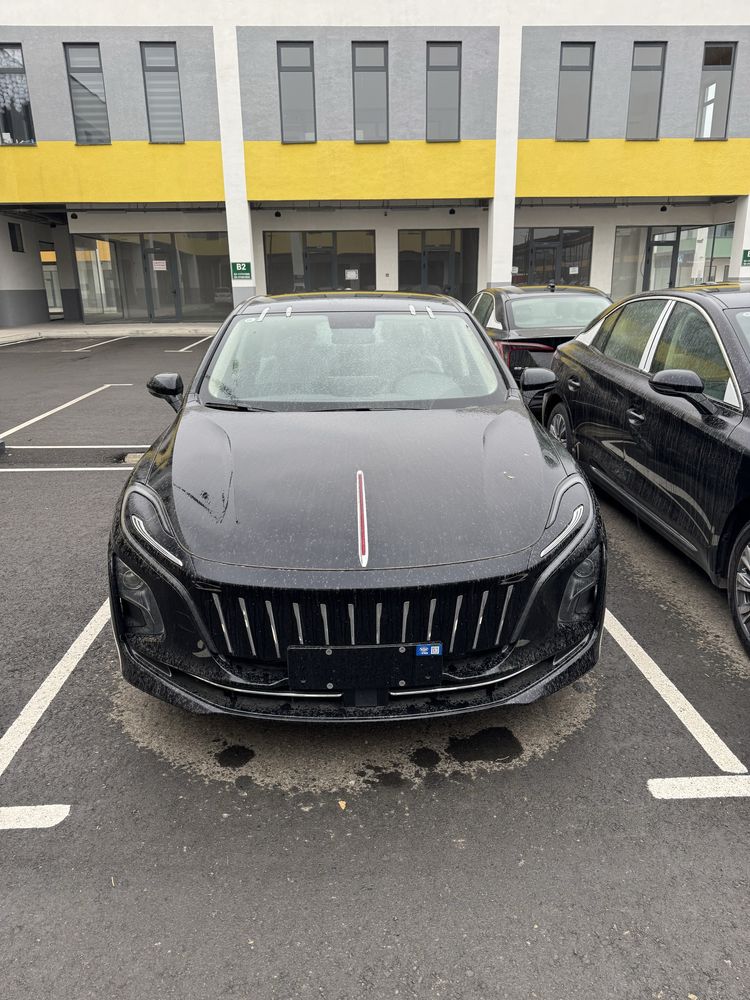 Hongqi eqm5 500km natariusga tayyor