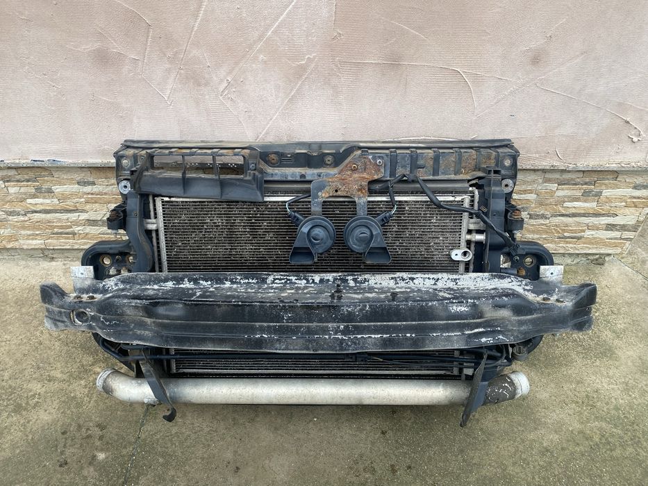 100 Lei! Trager tragar fata Audi A6 C6 2.0 Radiator Electroventilator