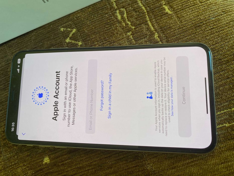 Apple iPhone XS Max - 64GB - Silver