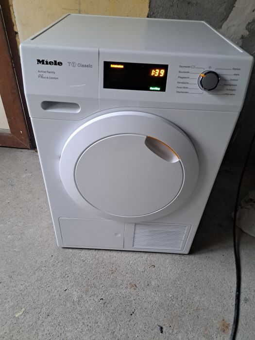 Uscator de rufe Miele T1