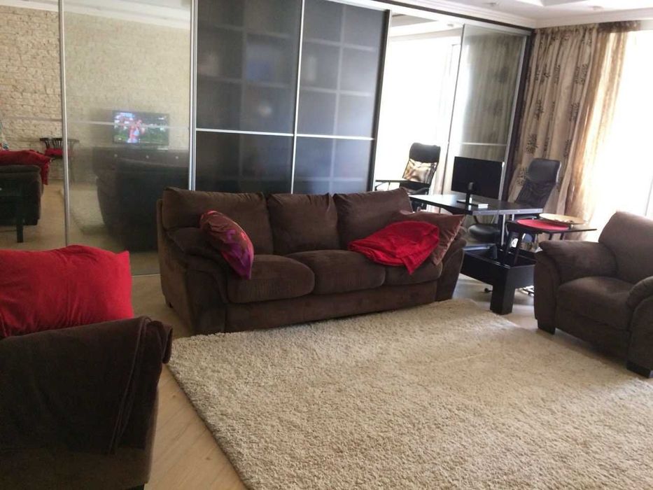 Дава се под наем Двустаен апартамент в София, Сухата река - 86 кв.м за 398.82 € - Снимка #2