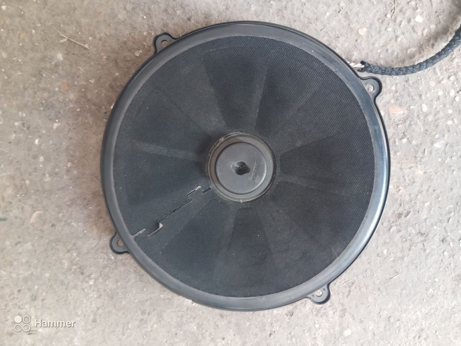 Продавам босе тонколона за mercedes s класа w220