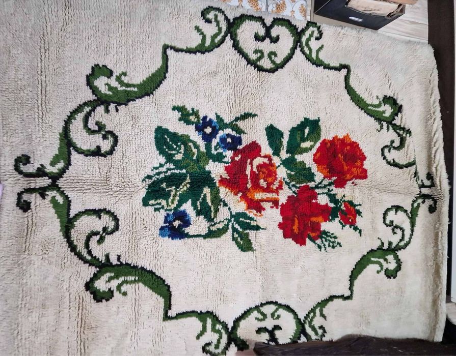 Ръчно изработен китеник 100% вълна