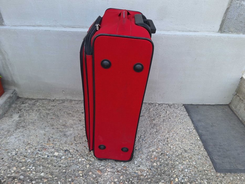 ***Troler Red Titan | 70*45*27 cm | 4.450 kg