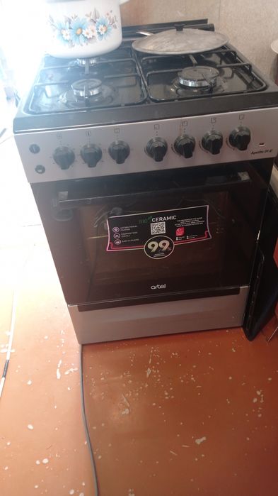 Продам срочно газовую плиту в хорошем состоянии