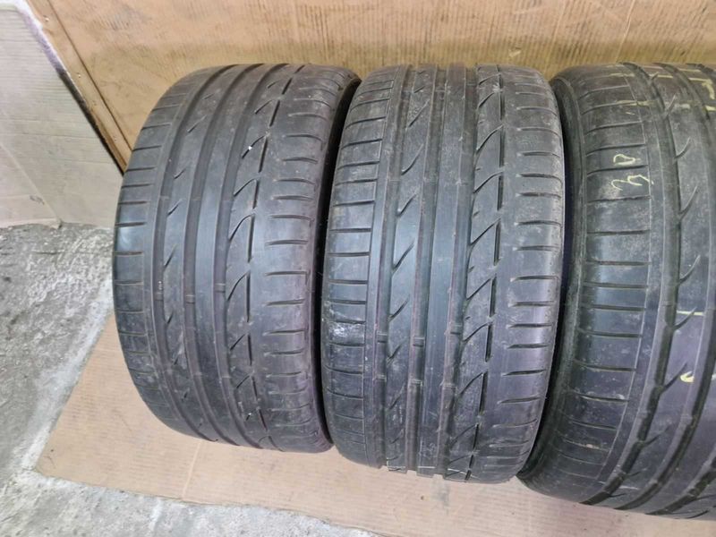 4 Bridgestone R18 245/35
летни гуми Runflat 
DOT3920