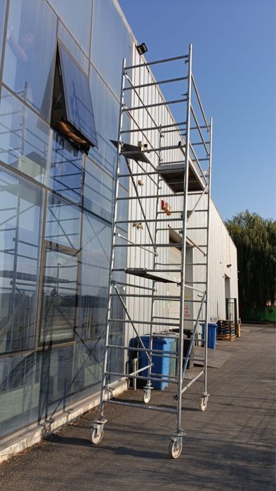 Otopeni inchiriez schela mobila aluminiu  interior schela de inchiriat