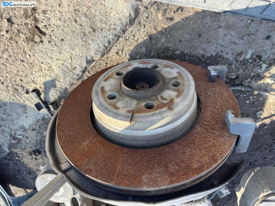 Fuzeta cu Rulment si Senzor ABS Dreapta Spate BMW Seria 7 E65 E66 730 735 3.0 D 2001 - 2008 [B4115] [B4113]