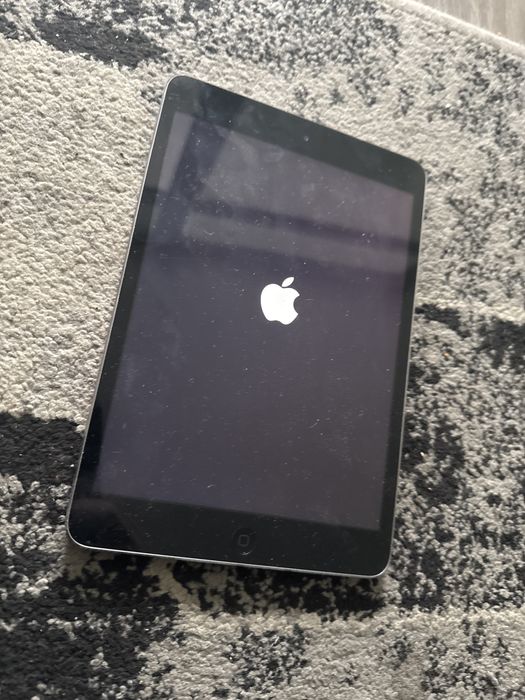 iPad Mini 2 ( Citeste Anuntul ) piese / reparatie