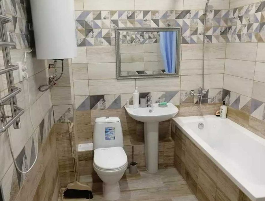 Дава се под наем Двустаен апартамент в Пловдив, Кючук Париж - 79 кв.м за 265.2 € - Снимка #6