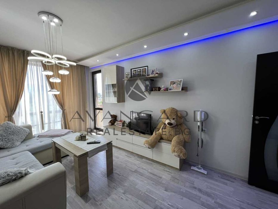 Продава се Двустаен апартамент в Пловдив, Кючук Париж - 70 кв.м за 1733 €/кв.м - Снимка #2