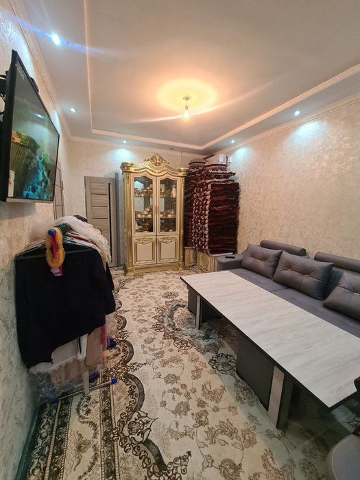 Продается 1в2 комнатная квартира