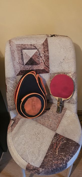 Vând palete tenis de masa
