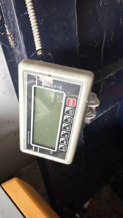 vand un cantar electric 3000kg.