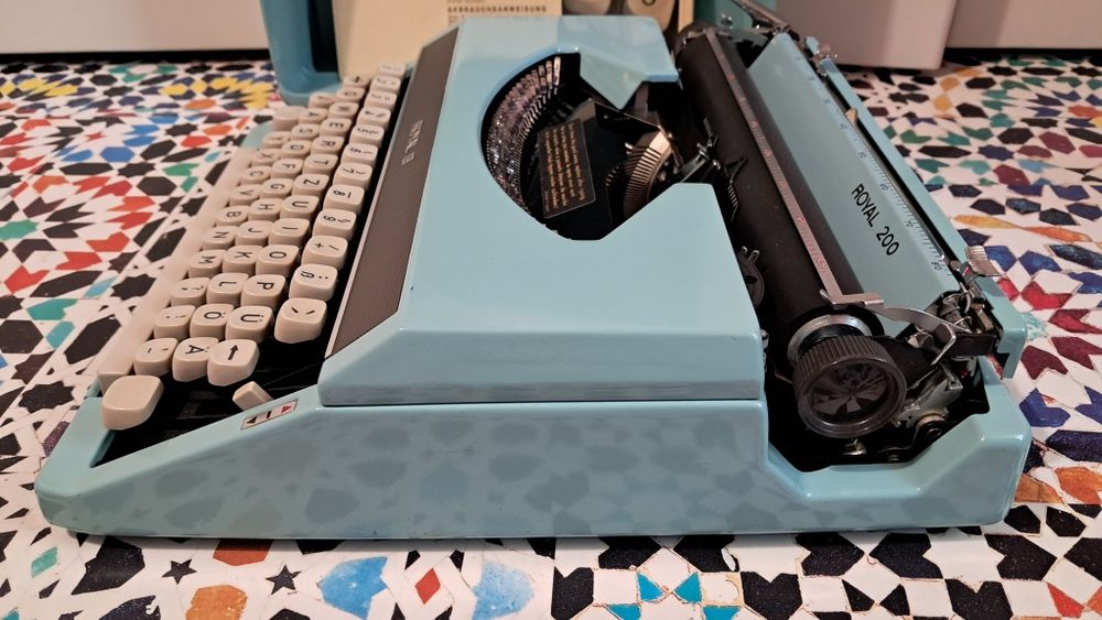 Mașină de scris ROYAL