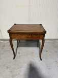 Masa de joc stil Louis XV din lemn cu intarsii si ornamente bronz