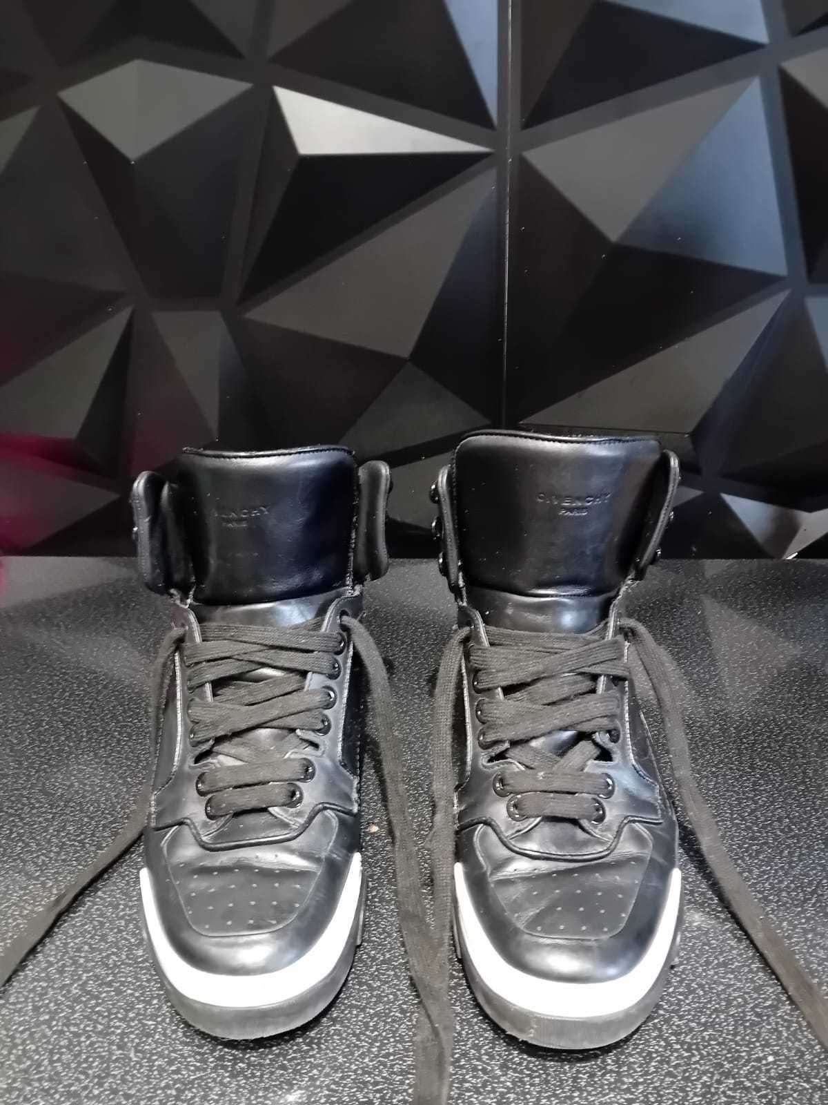 Adidași Givenchy Tyson Stars High-Top Speaker Black