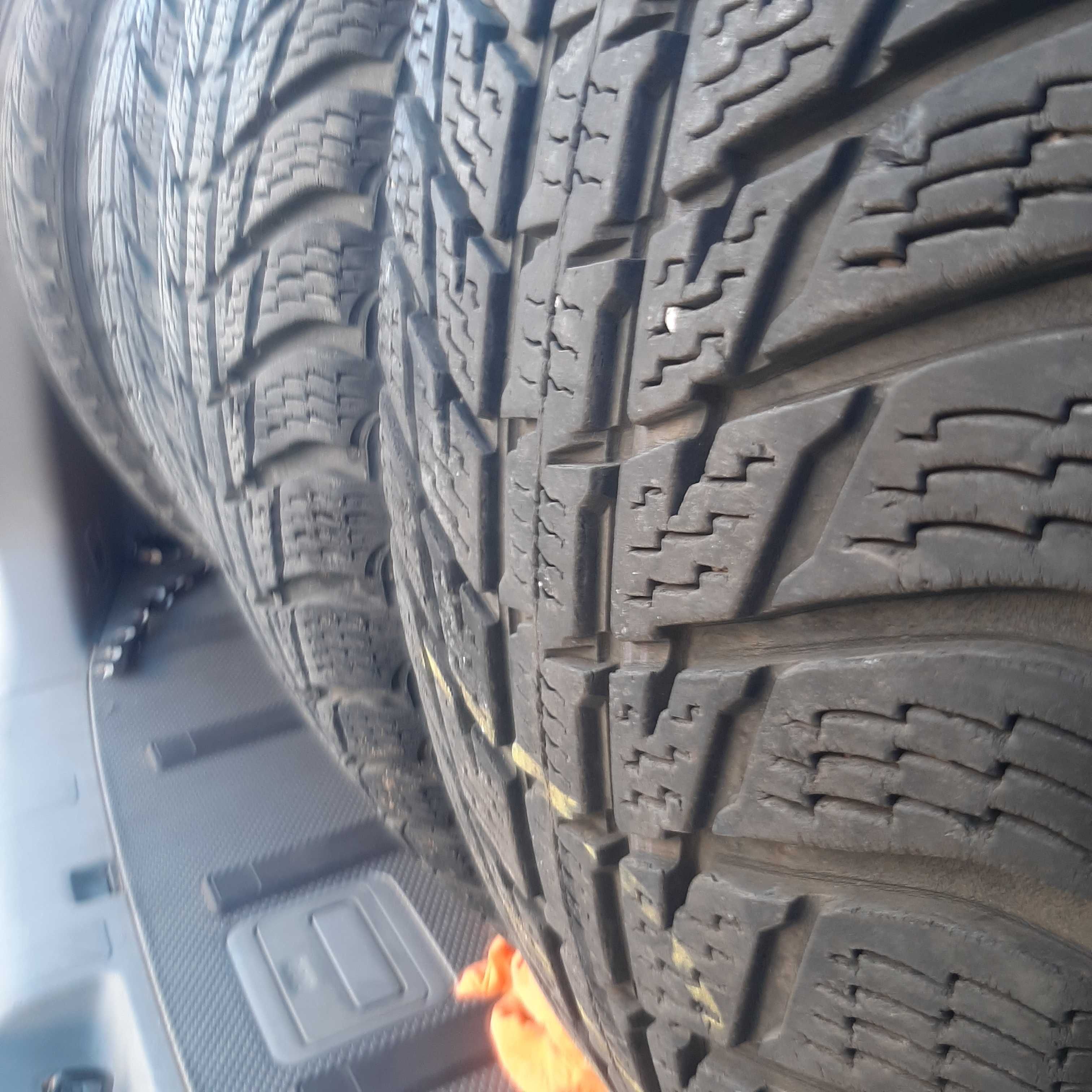 NOKIAN WR SUV 3  225/60 R17