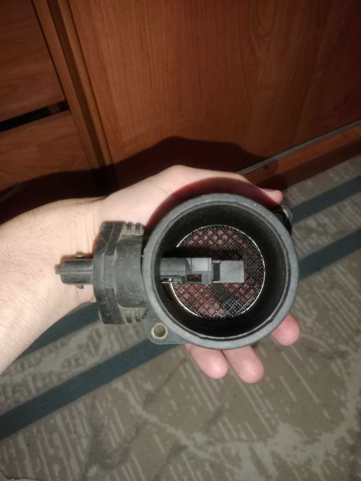 Датчик ДМРВ на ВАЗ 2114,15