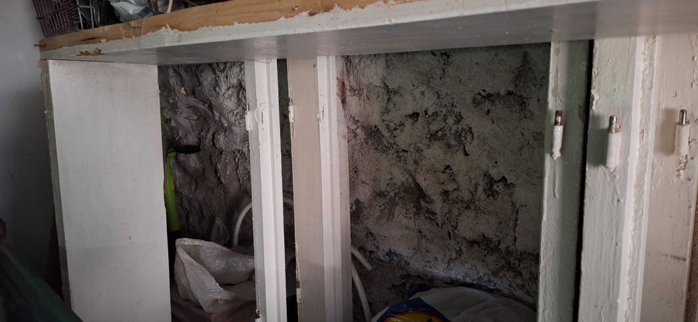 Usi,ferestre lemn masiv, utilizate