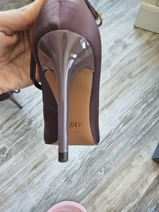 Обувки на ток Zara