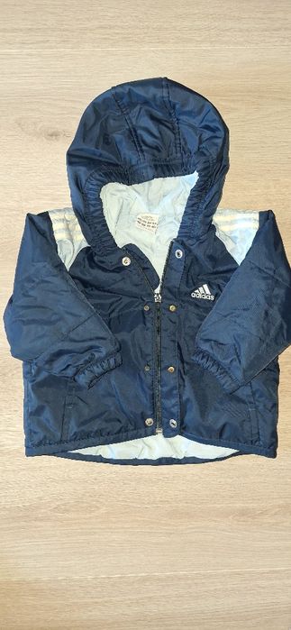 Adidas детско яке 12-18 месеца.