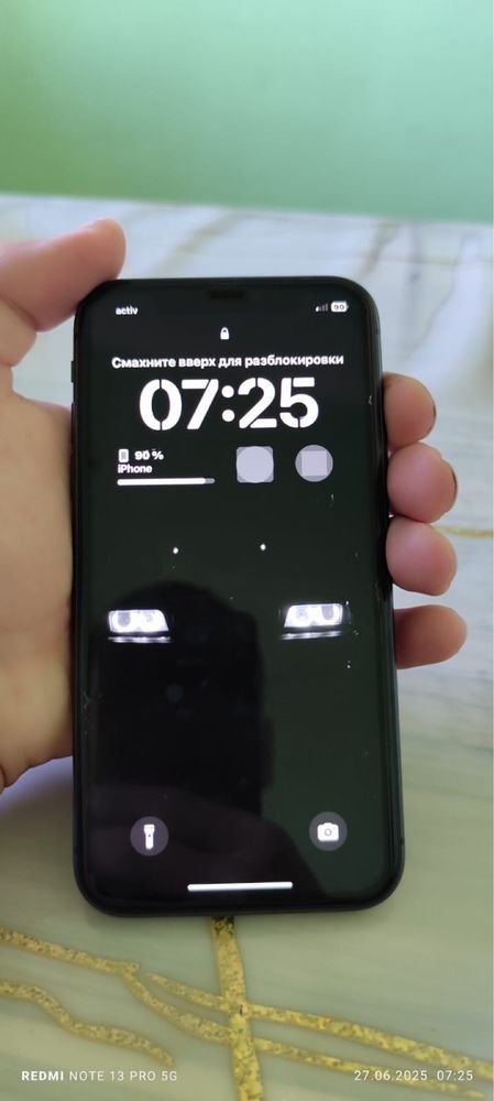 Apple 11,  128гб