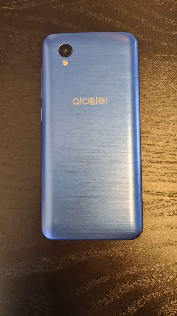 Телефон Alkatel в перфектно състояние