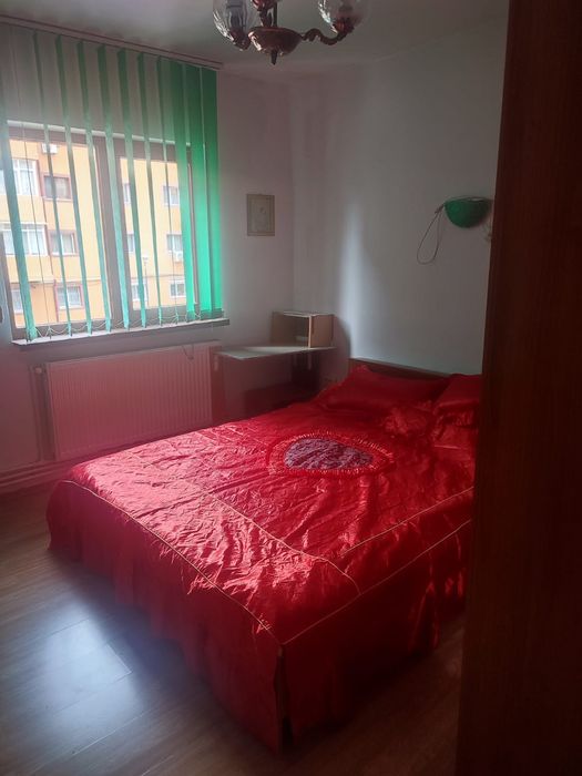 Închiriez apartament 2 camere