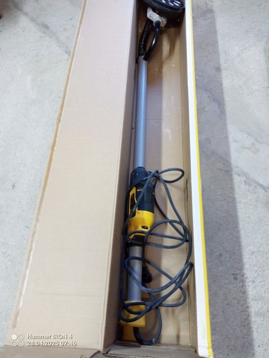 Девалт професионал машина за картон