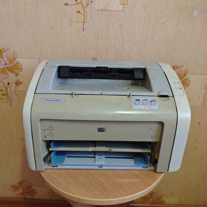 Принтер HP Laserjet 1020