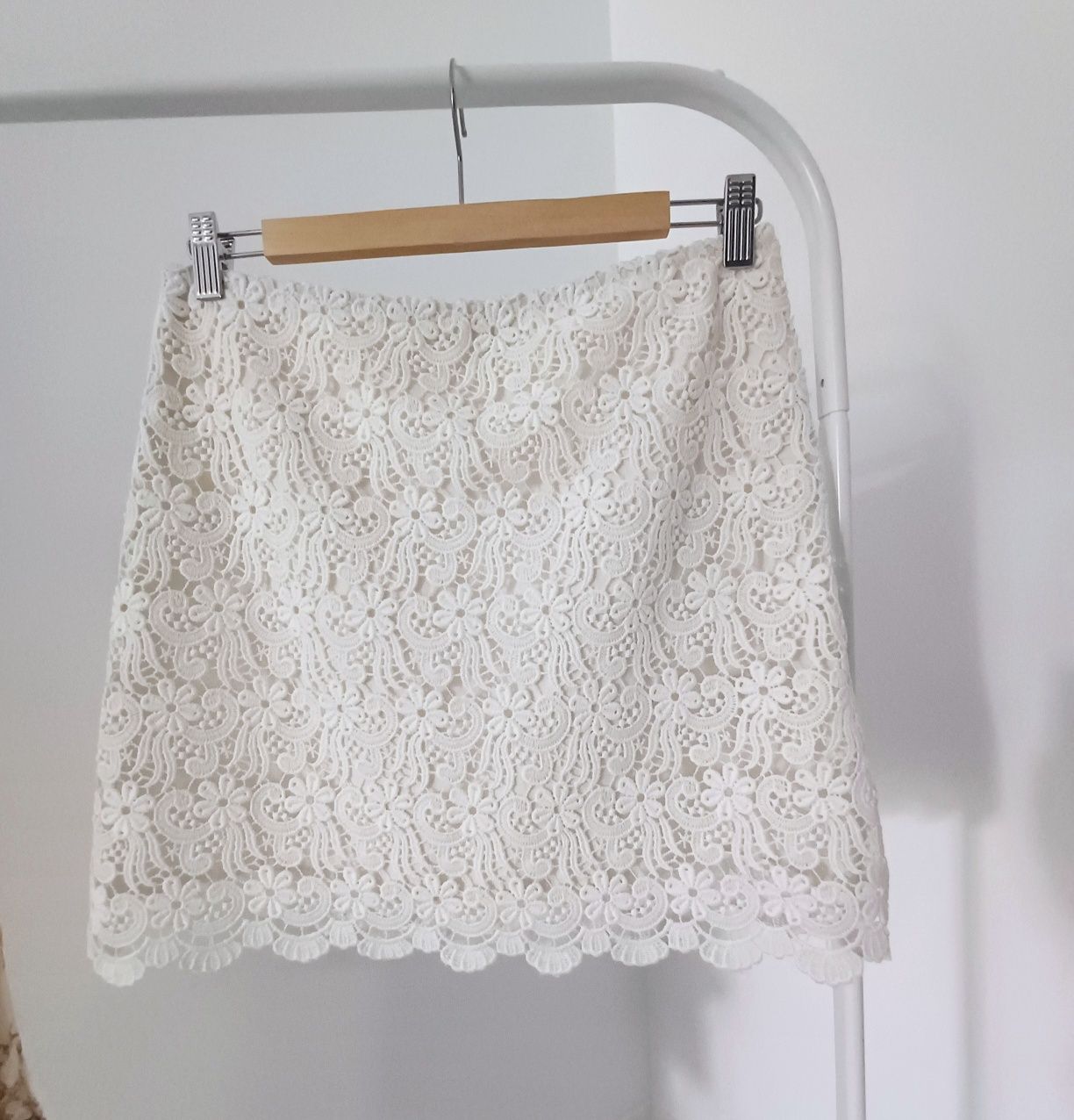 Fustă ZARA dantelă albă premium s