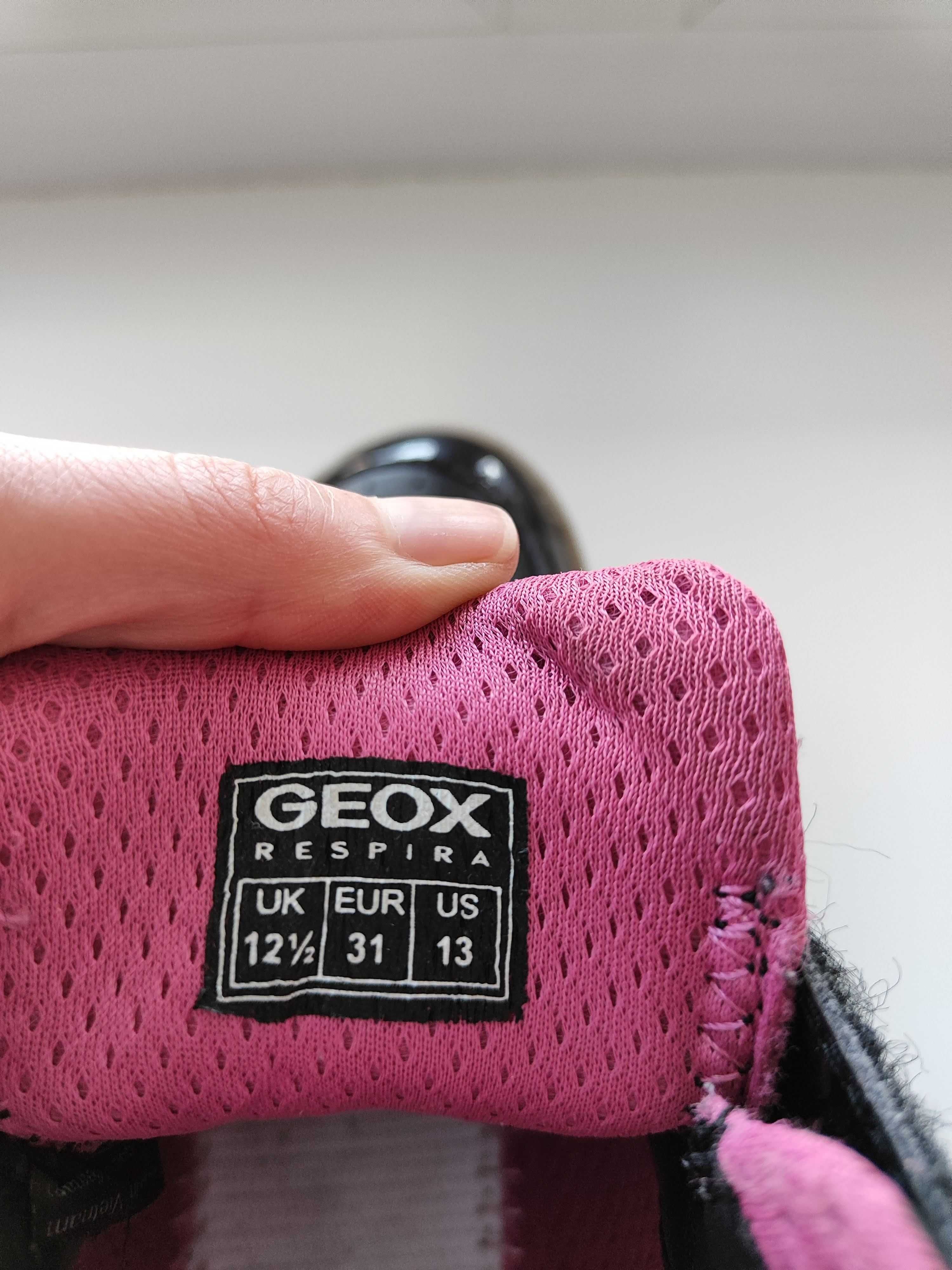 Продам лёгкие ботиночки GEOX