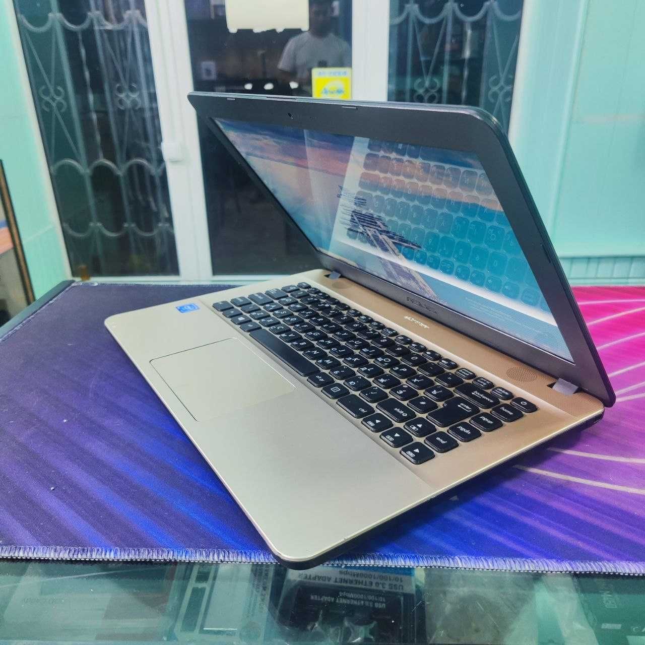 ASUS X441S Noutbook