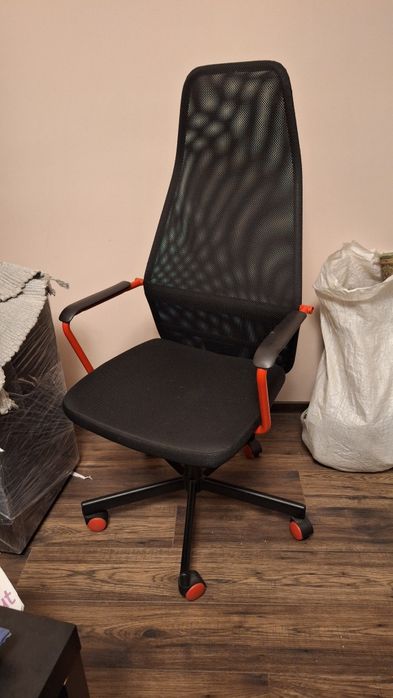 Vând scaun birou Ikea