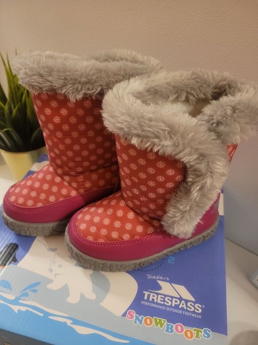 Cizme pentru zapada marimea 23 marca Trespass