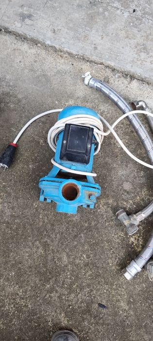 Vând pompe de apa și hidrofor