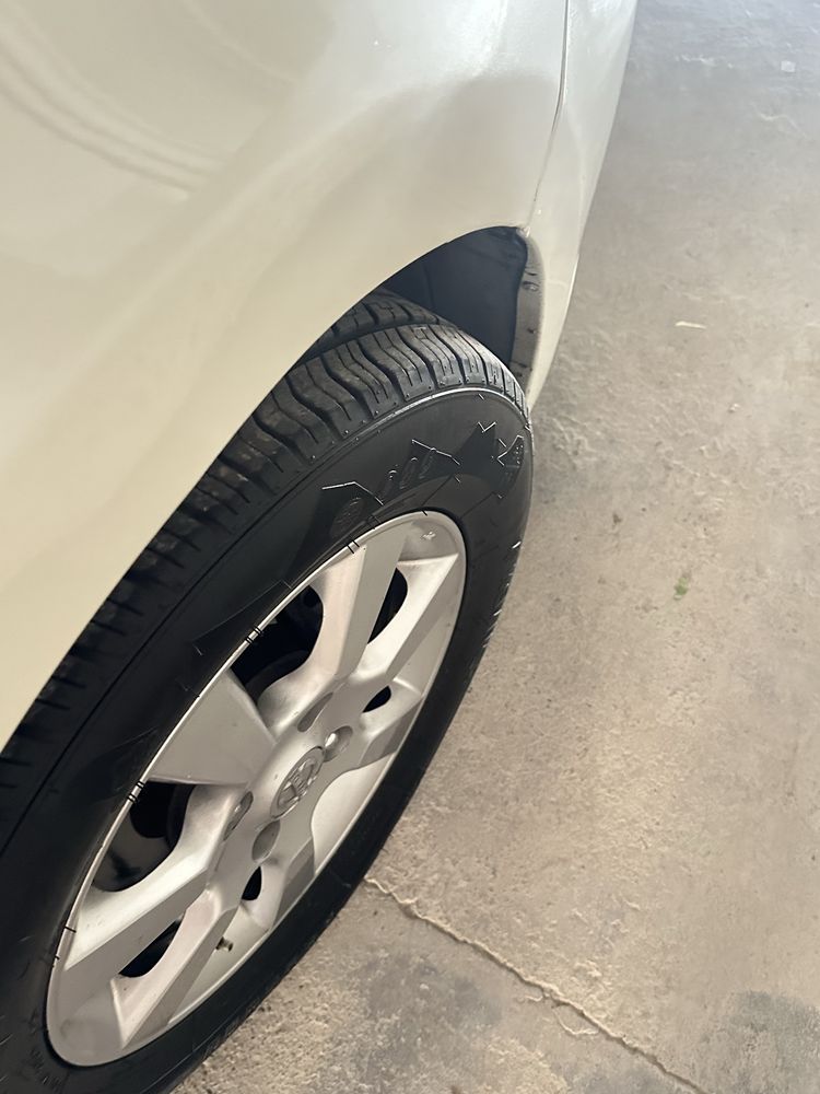 Nissan tiida sotiladi