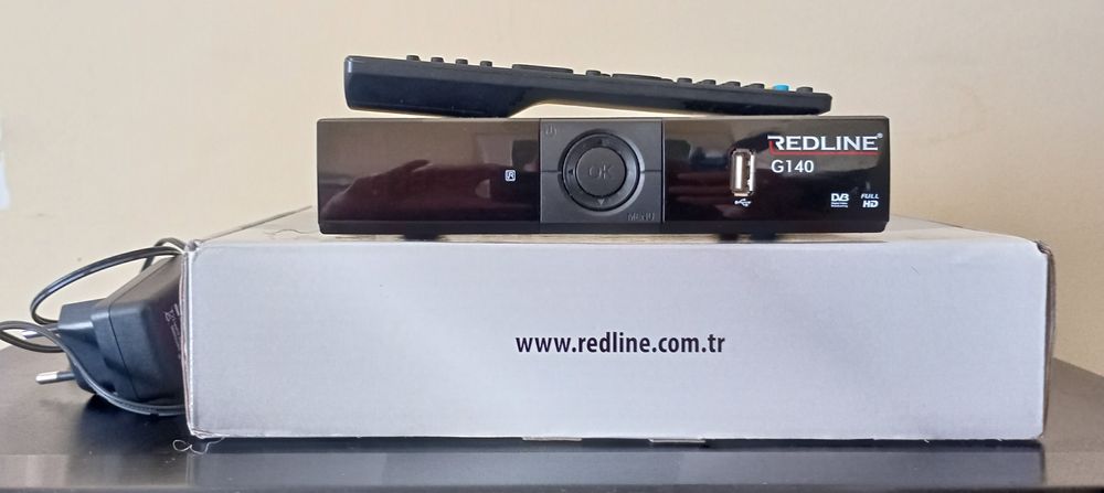 Продавам Сателитен приемник REDLINE G140 HD