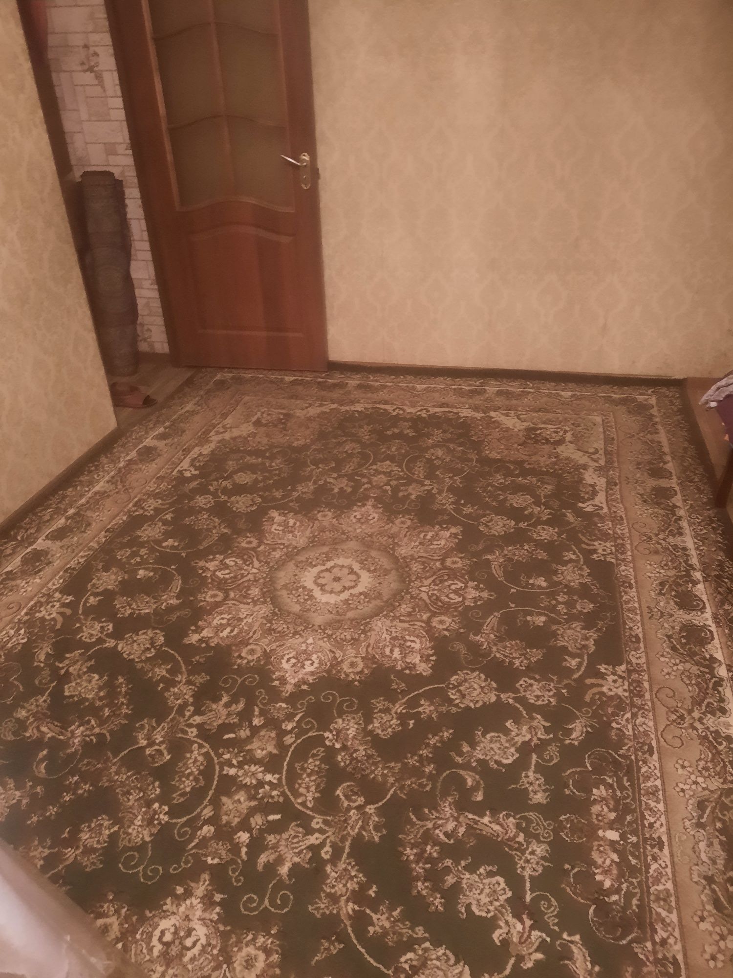 Ковры и ковровые изделия