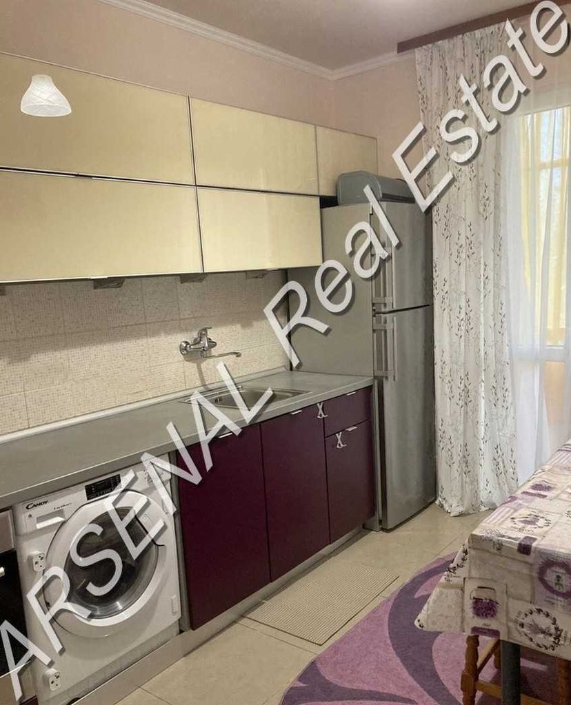 Дава се под наем Тристаен апартамент в София, Редута - 95 кв.м за 700 € - Снимка #2