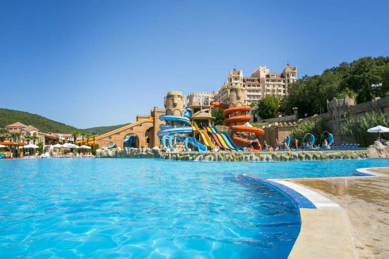 Продава се Двустаен апартамент в к.к. Елените - 73 кв.м за 699 €/кв.м - Снимка #15