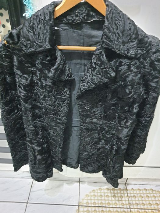 Късо палто от астраган