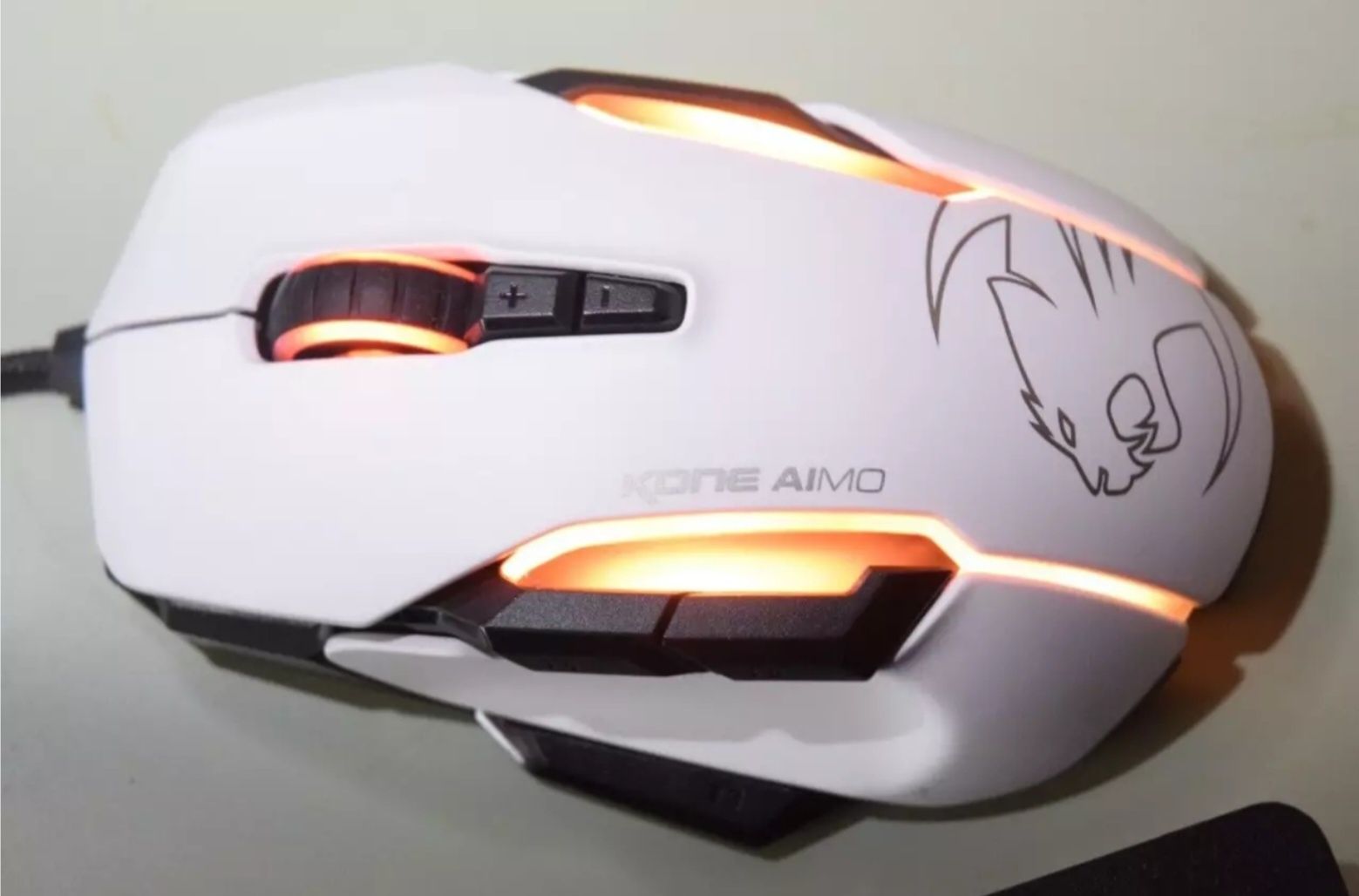 ТОП Геймърска Мишка Roccat Kone AIMO, в бяло
Кратко описание
Снимки