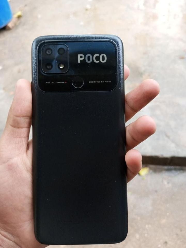 Poco c 40  sotiladi