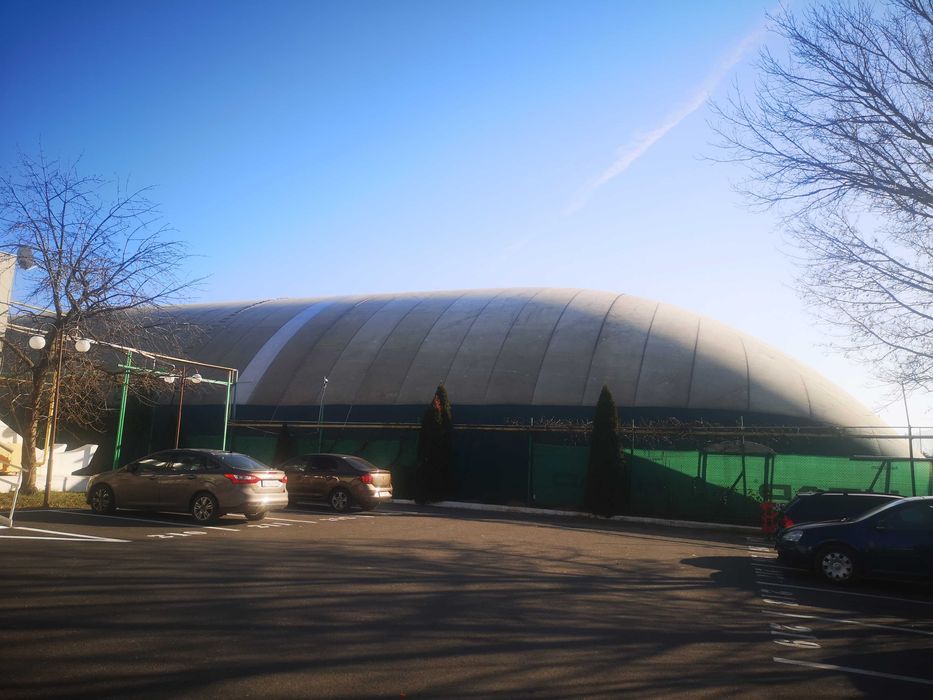 BALON PRESOSTATIC, 5 sau 3 terenuri tenis (77x35m sau 53x35m)