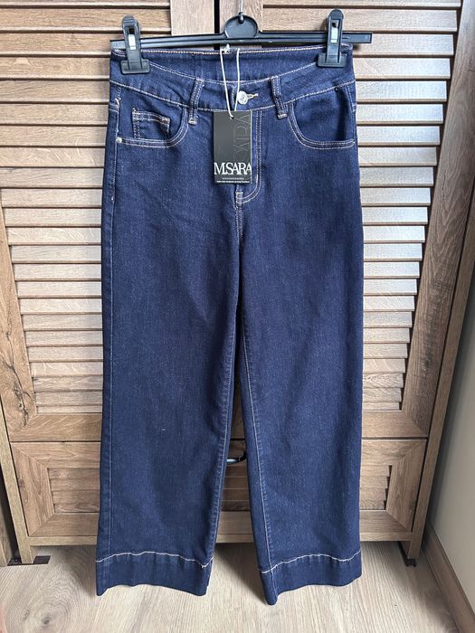 Дънки в цвят индиго