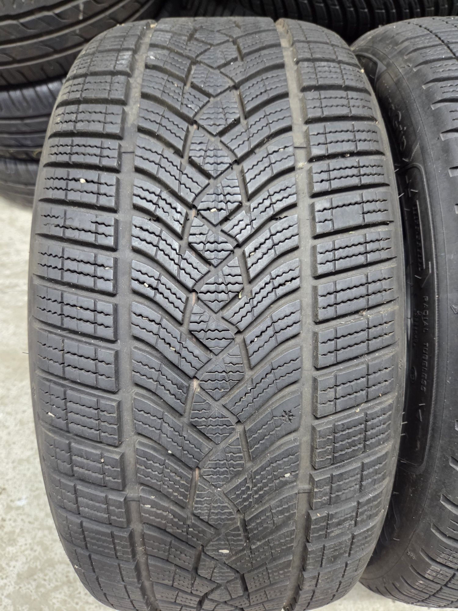 Set 2 anvelope SH iarna Goodyear 245/45/18 dot 2023