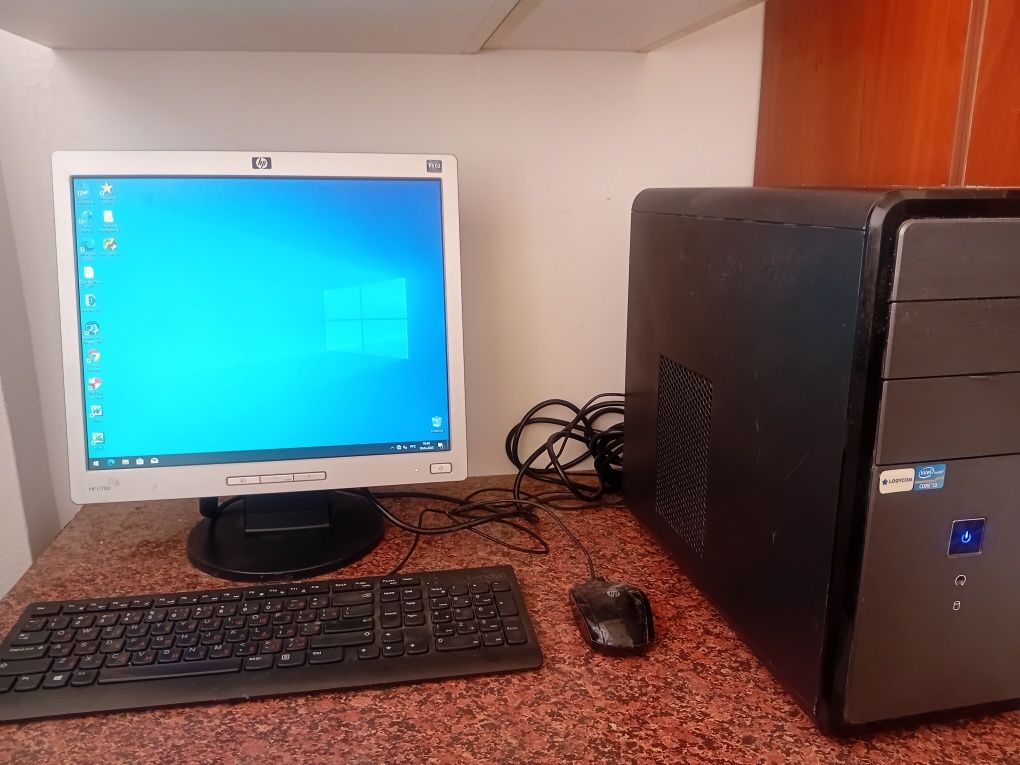 Продаётся компьютер core i-3. Рабочий